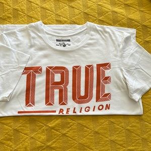 True Religion Men’s crew neck t-shirt